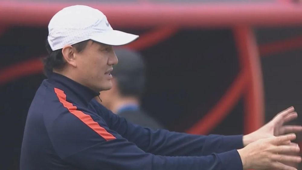 奥西利奥还表示：“我们将在一月转会窗签下一名球员来顶替夸德拉多，我们正在处理这件事。